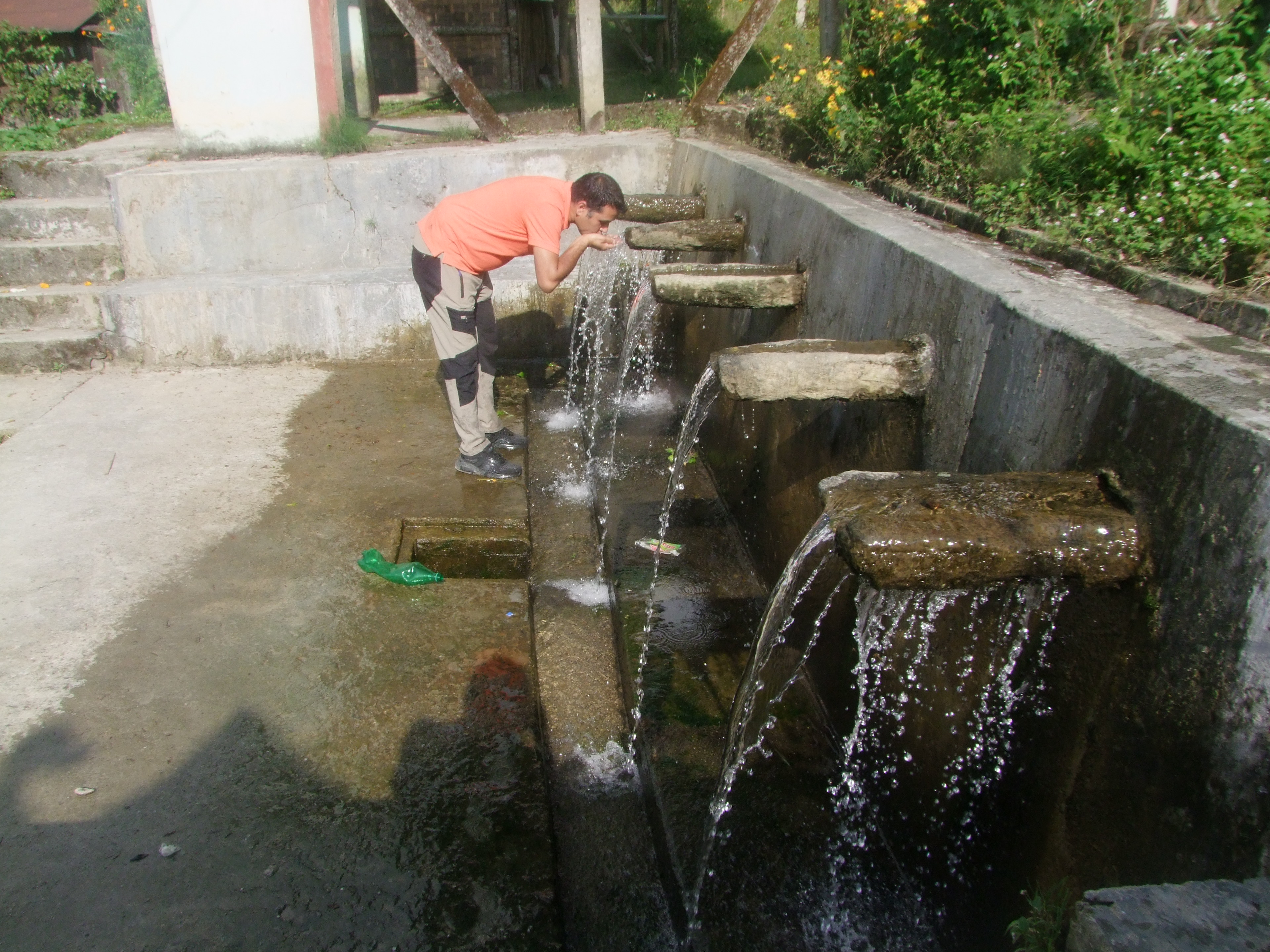 लोप हुँदै ढुङ्गेधारा