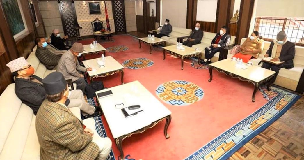 सत्ता गठबन्धनमा आवद्ध दलका शीर्ष नेताहरुको बैठक बालुवाटारमा बस्दै