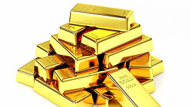 सुनको मूल्य बढ्यो, चाँदीको भाउ गिर्यो